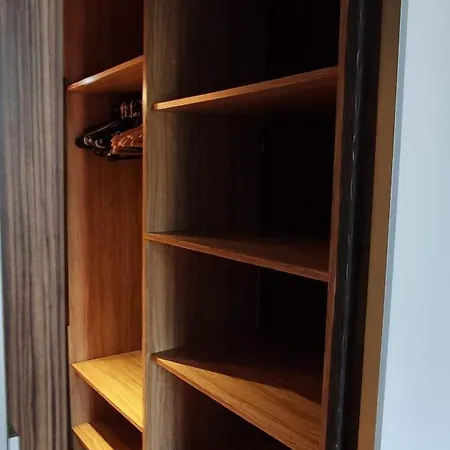 500 Metrow Od Wjazdu Na A4 Руда-Слёнска