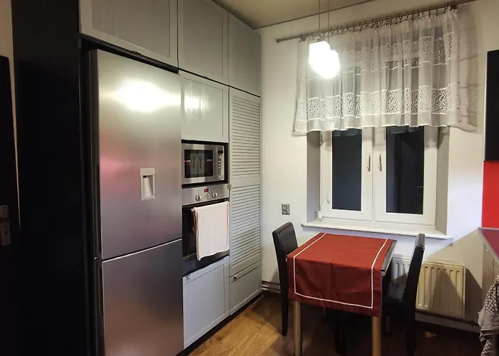 500 Metrow Od Wjazdu Na A4 * רודה שלונסקה